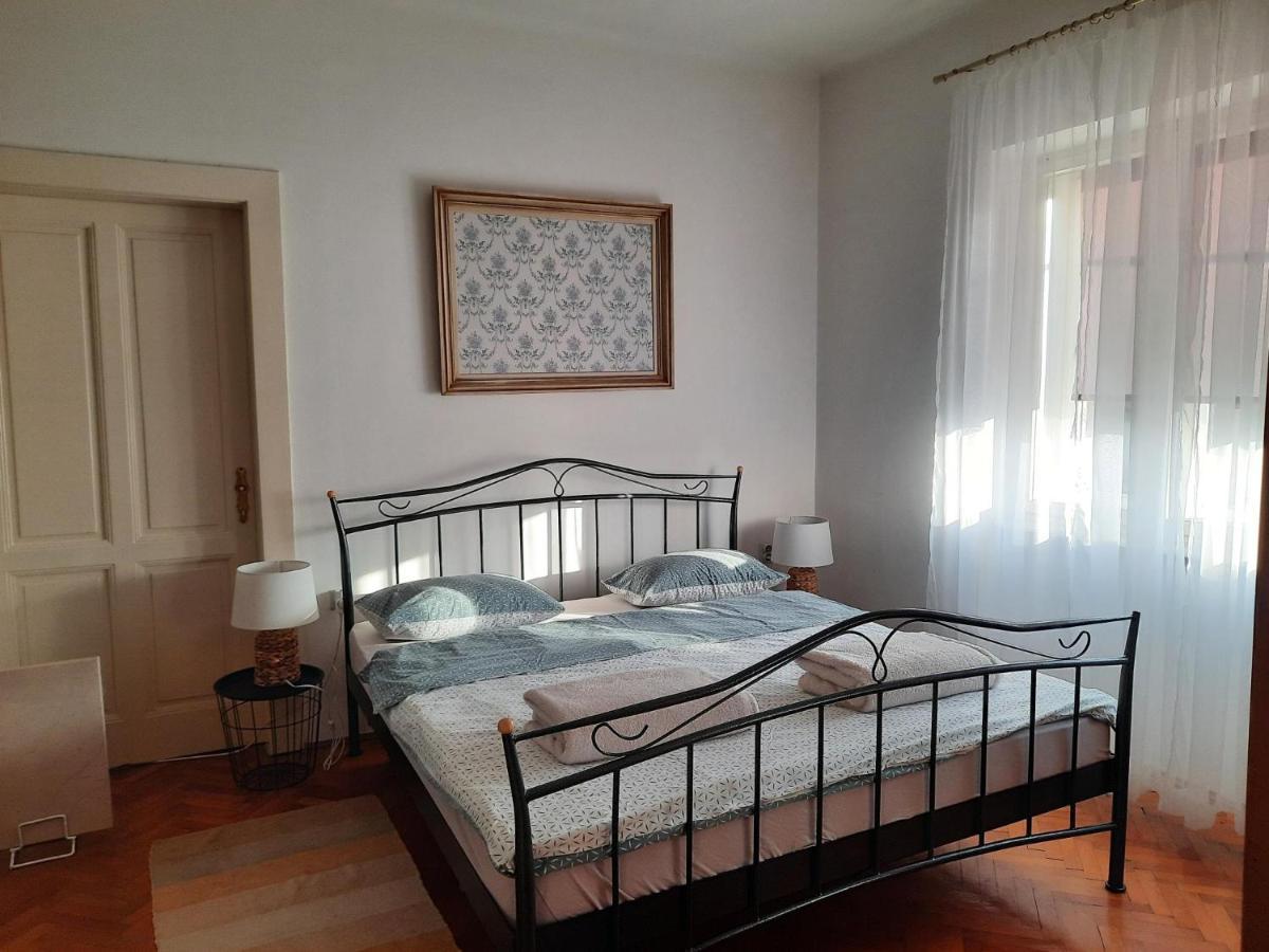 Apartman Soda Огулин Екстериор снимка