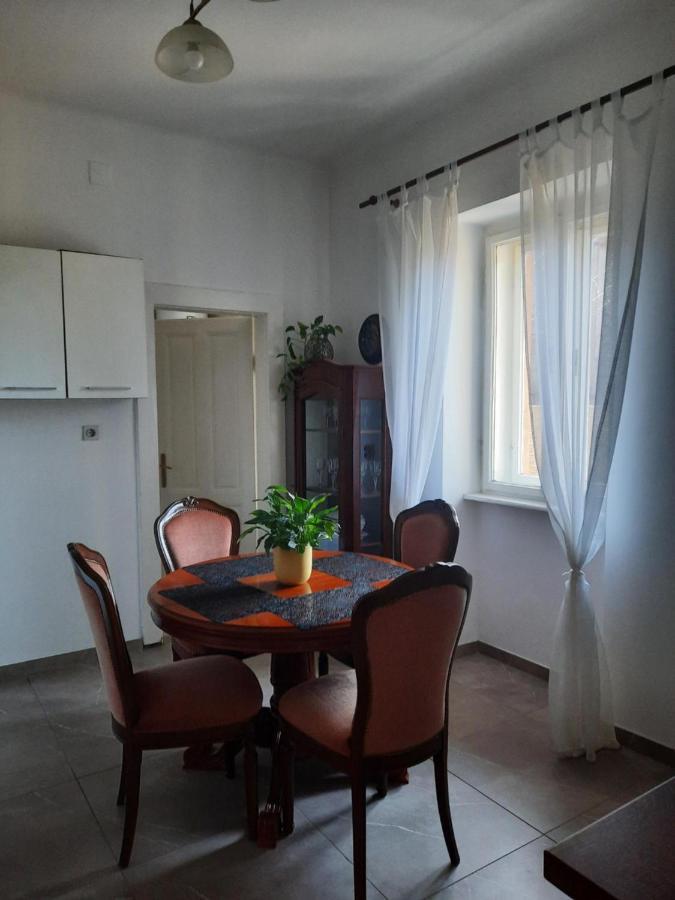 Apartman Soda Огулин Екстериор снимка